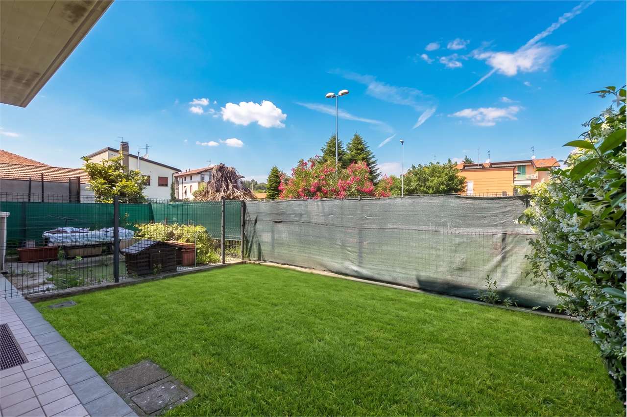 VENDITA 2 Locali, Brembate, 124.000 Euro