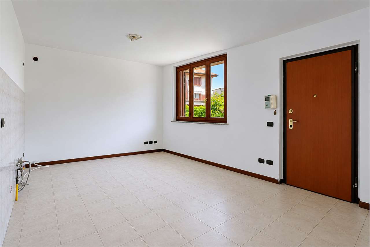 VENDITA 2 Locali, Brembate, 124.000 Euro