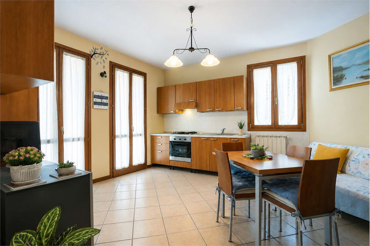 VENDITA 2 Locali, Bellinzago Lombardo, 105.000 Euro