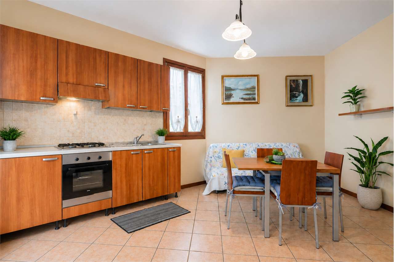 VENDITA 2 Locali, Bellinzago Lombardo, 105.000 Euro