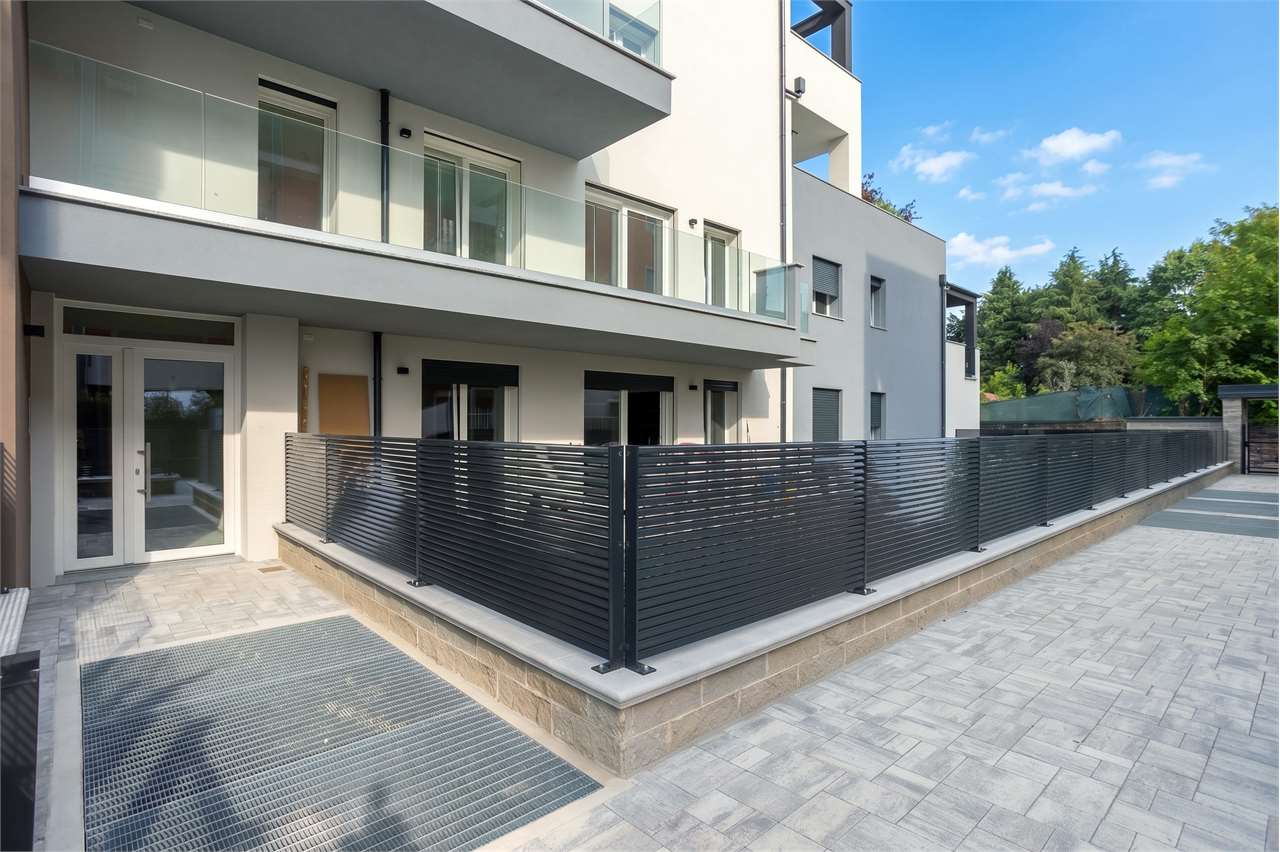 VENDITA 4 Locali, Vedano al Lambro, 350.000 Euro