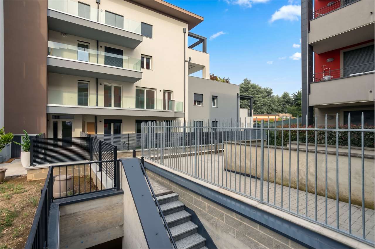 VENDITA 4 Locali, Vedano al Lambro, 425.000 Euro