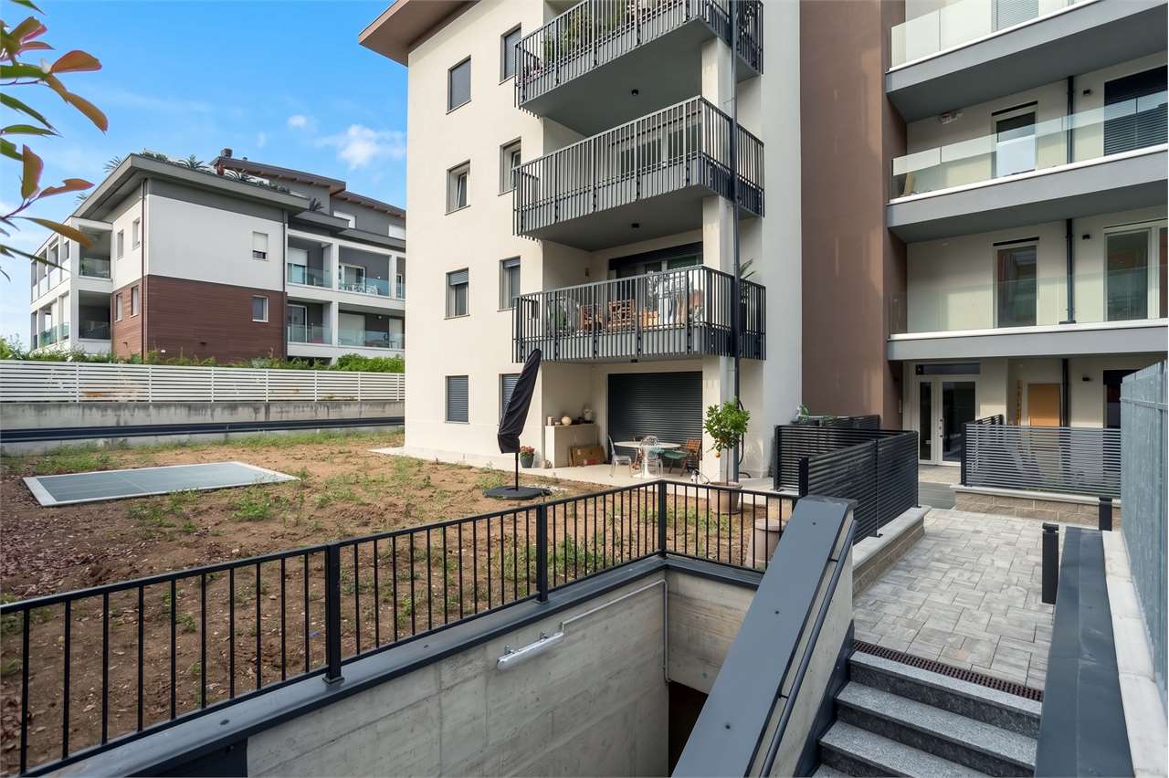 VENDITA 4 Locali, Vedano al Lambro, 425.000 Euro