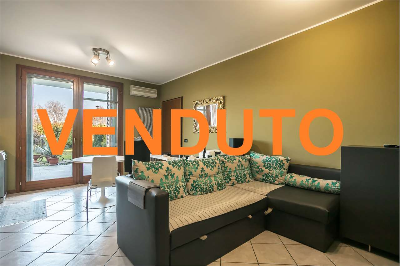 VENDITA 2 Locali, Trezzano Rosa, 147.000 Euro