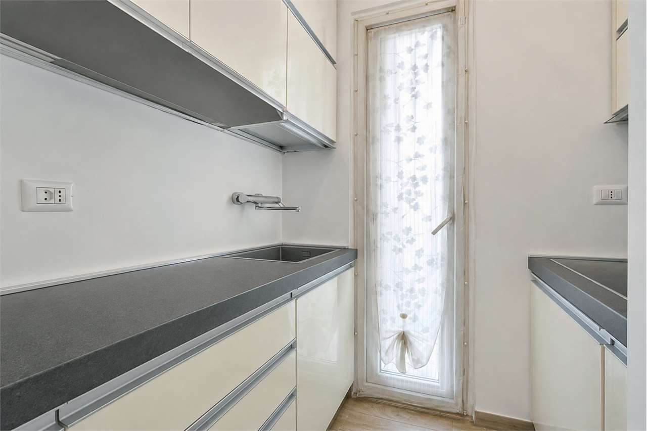 VENDITA 2 Locali, Milano, 319.000 Euro