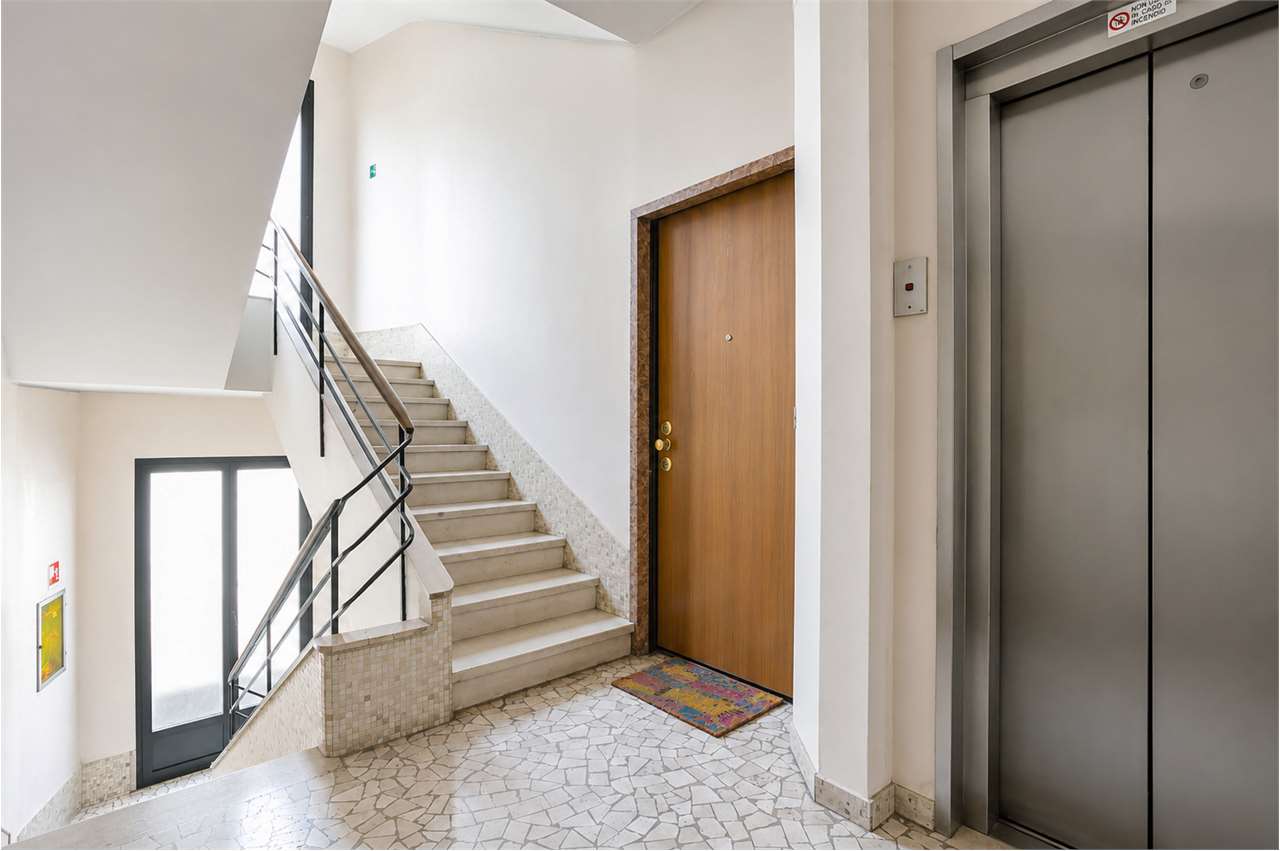 VENDITA 2 Locali, Milano, 319.000 Euro