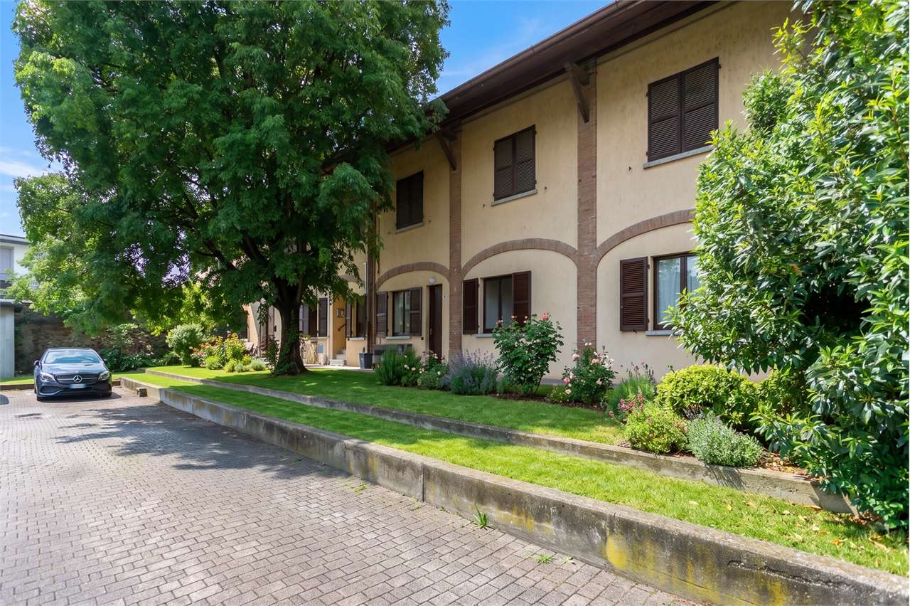 VENDITA 3 Locali, Brembate, 120.000 Euro