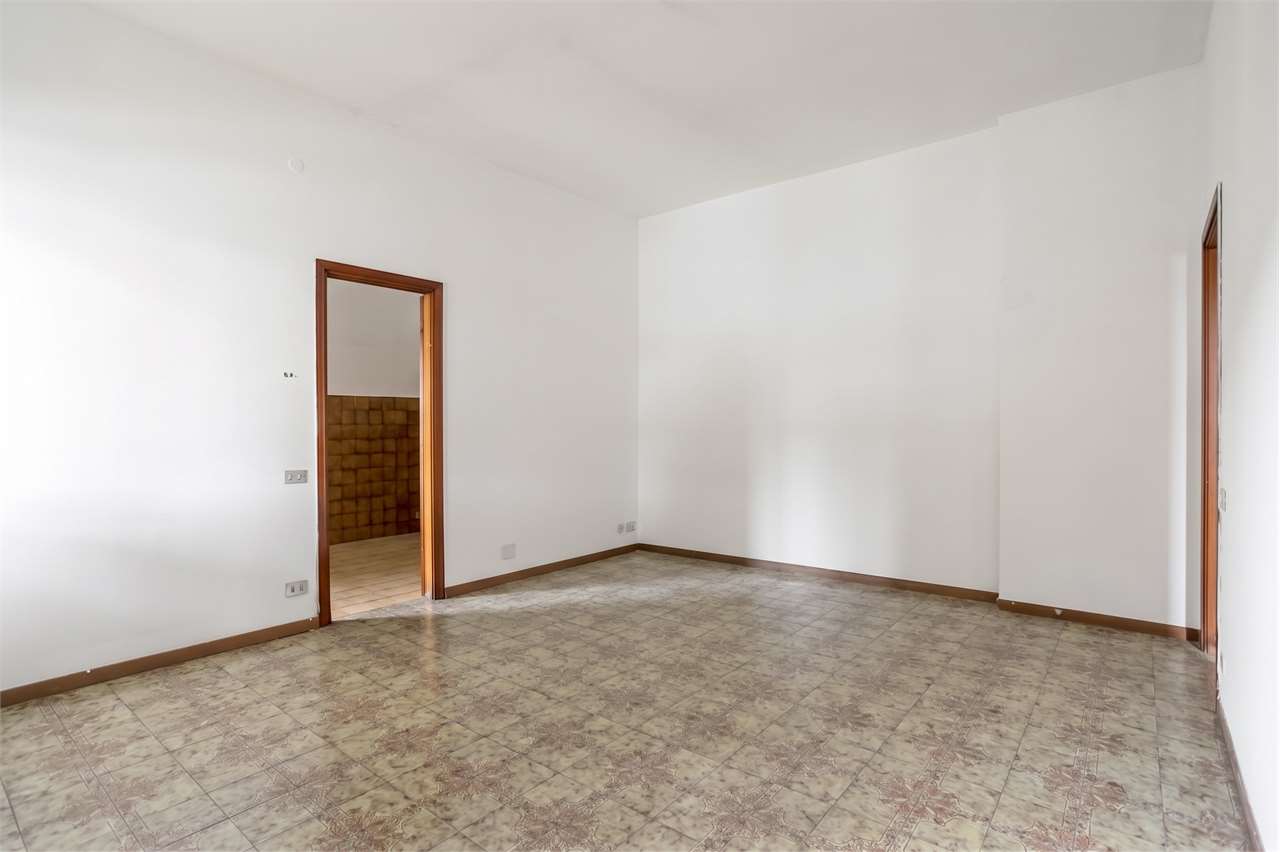 VENDITA 3 Locali, Brembate, 120.000 Euro