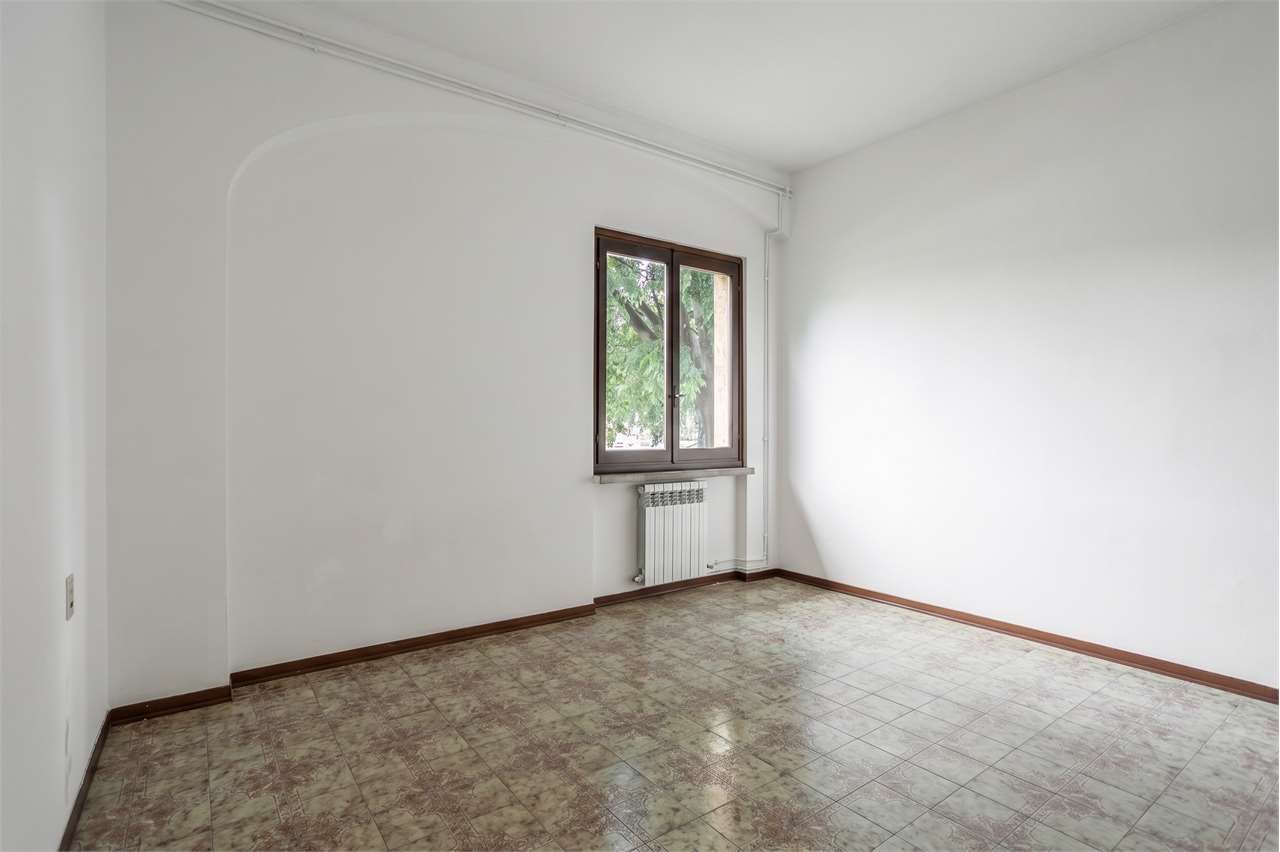 VENDITA 3 Locali, Brembate, 120.000 Euro