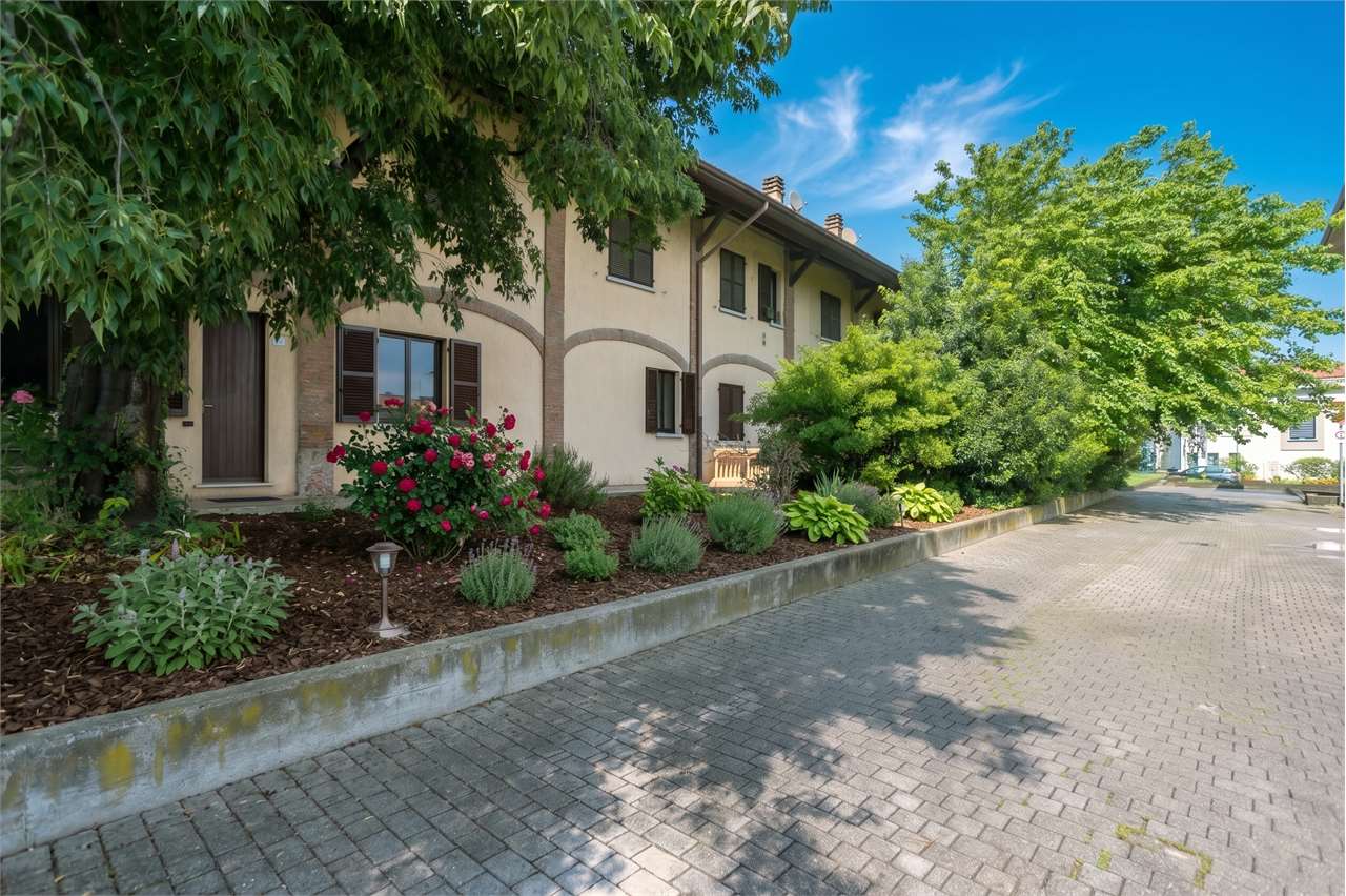 VENDITA 3 Locali, Brembate, 120.000 Euro