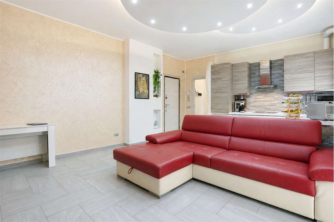 VENDITA 2 Locali, Monza, 157.000 Euro