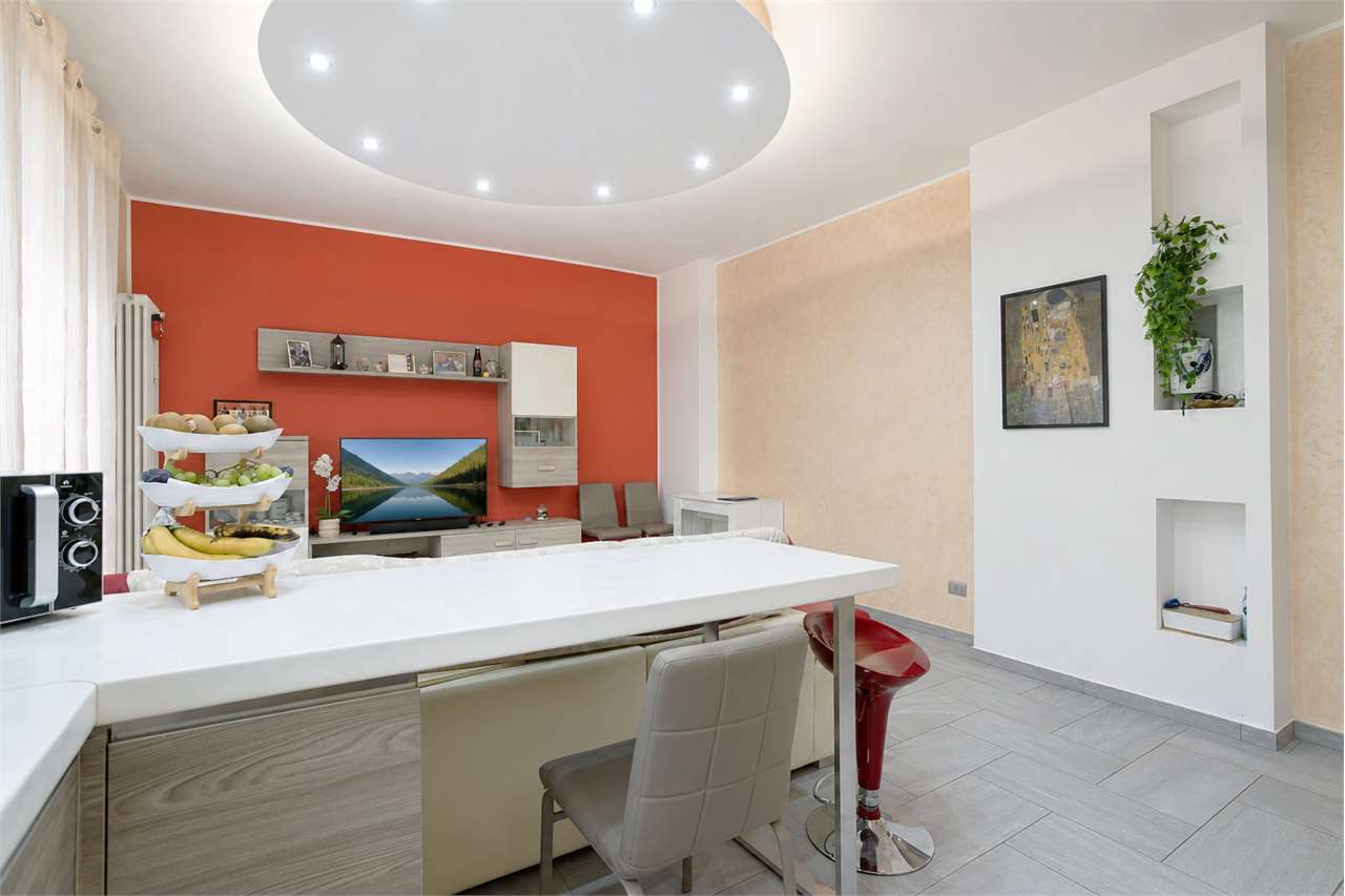 VENDITA 2 Locali, Monza, 157.000 Euro
