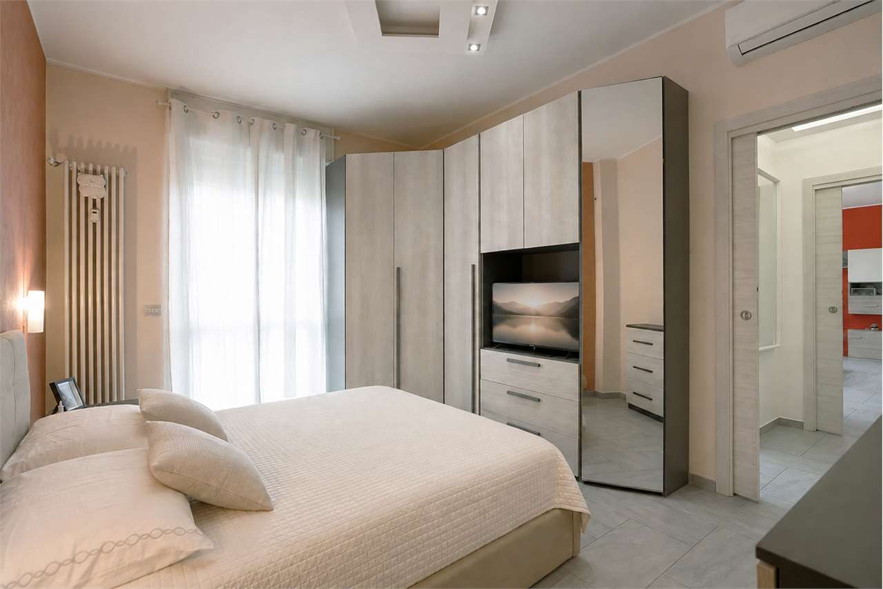 VENDITA 2 Locali, Monza, 157.000 Euro