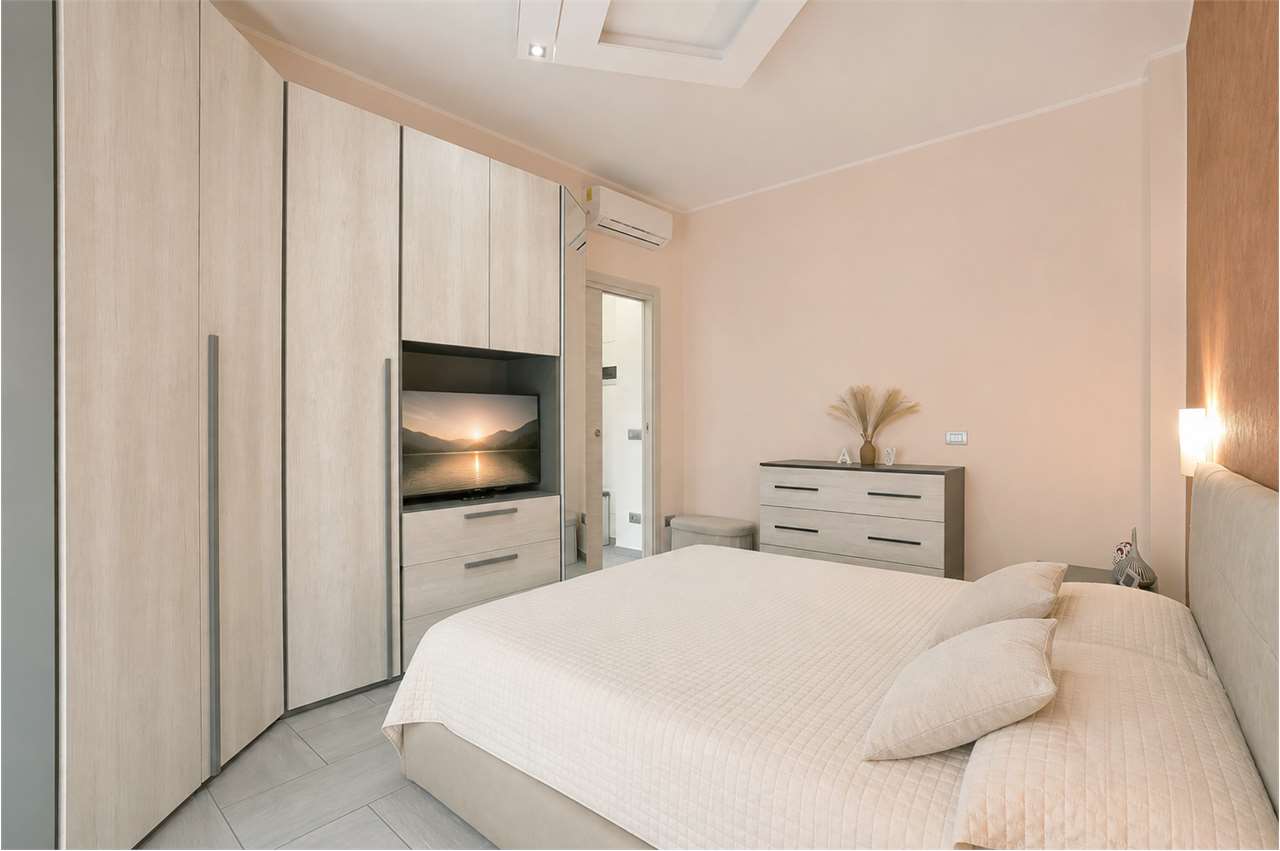 VENDITA 2 Locali, Monza, 157.000 Euro