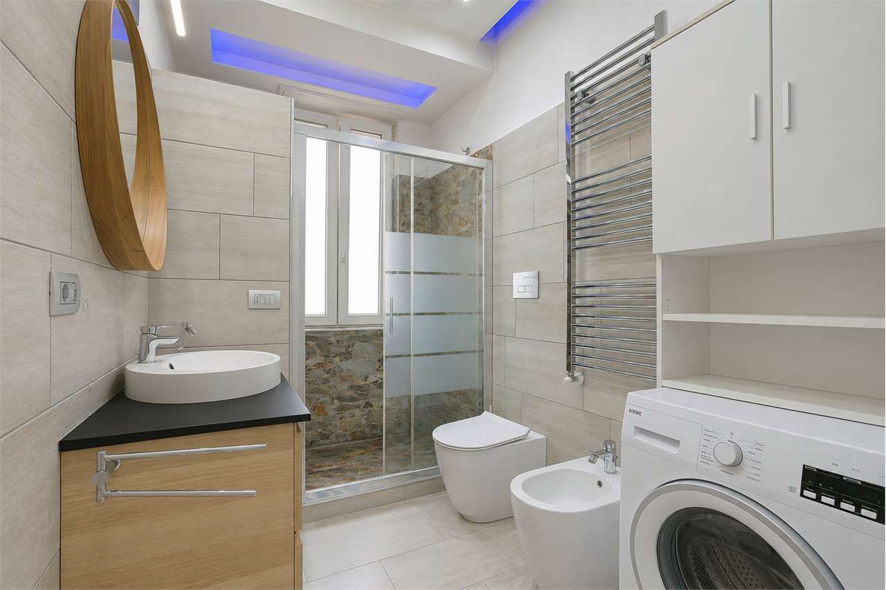 VENDITA 2 Locali, Monza, 157.000 Euro