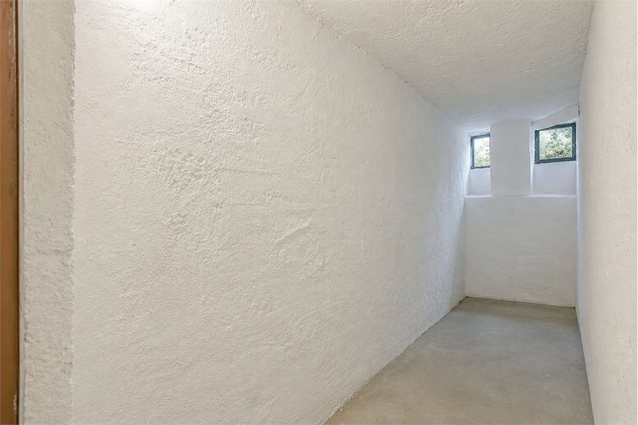 VENDITA 2 Locali, Monza, 157.000 Euro