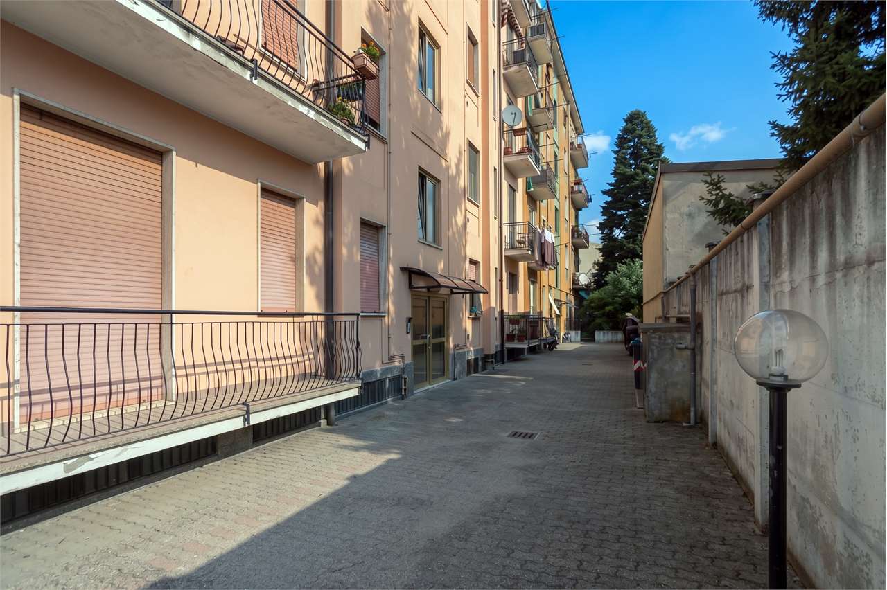 VENDITA 2 Locali, Monza, 157.000 Euro