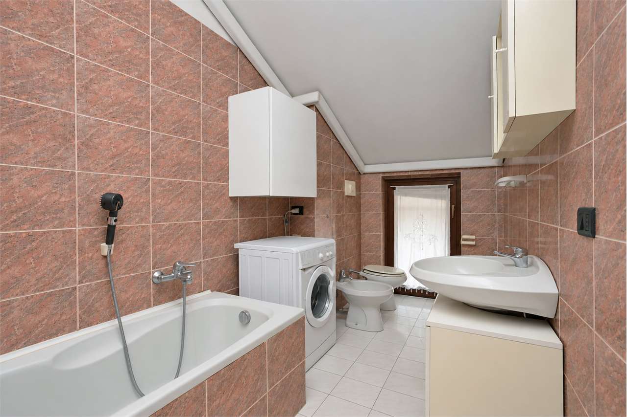 VENDITA 2 Locali, Grezzago, 75.000 Euro