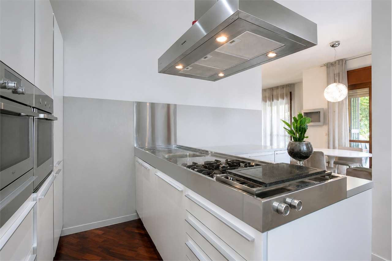 VENDITA 3 Locali, Monza, 398.000 Euro