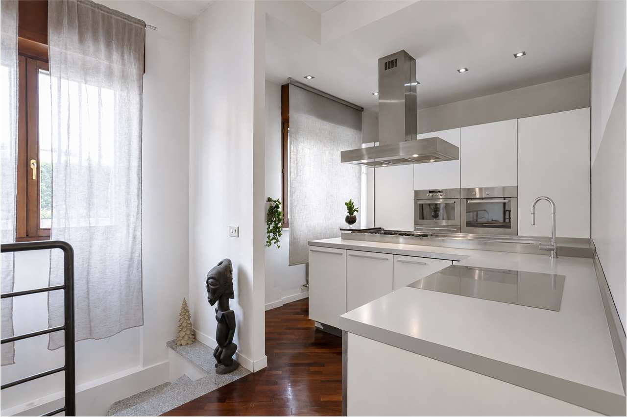 VENDITA 3 Locali, Monza, 398.000 Euro