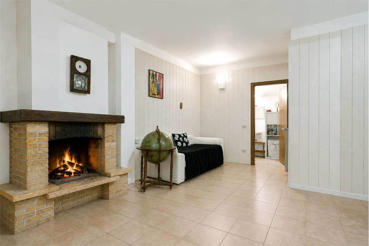 VENDITA 3 Locali, Monza, 398.000 Euro