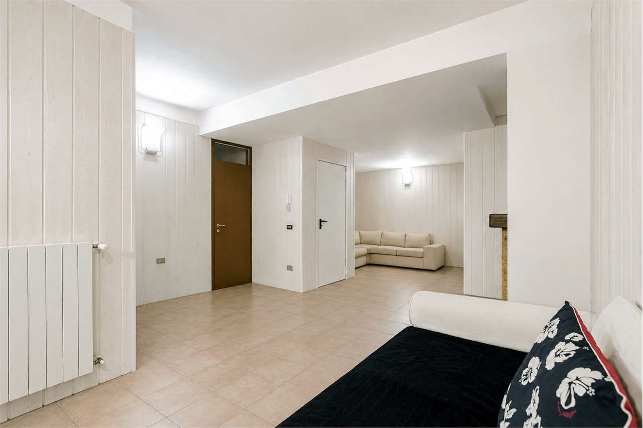 VENDITA 3 Locali, Monza, 398.000 Euro