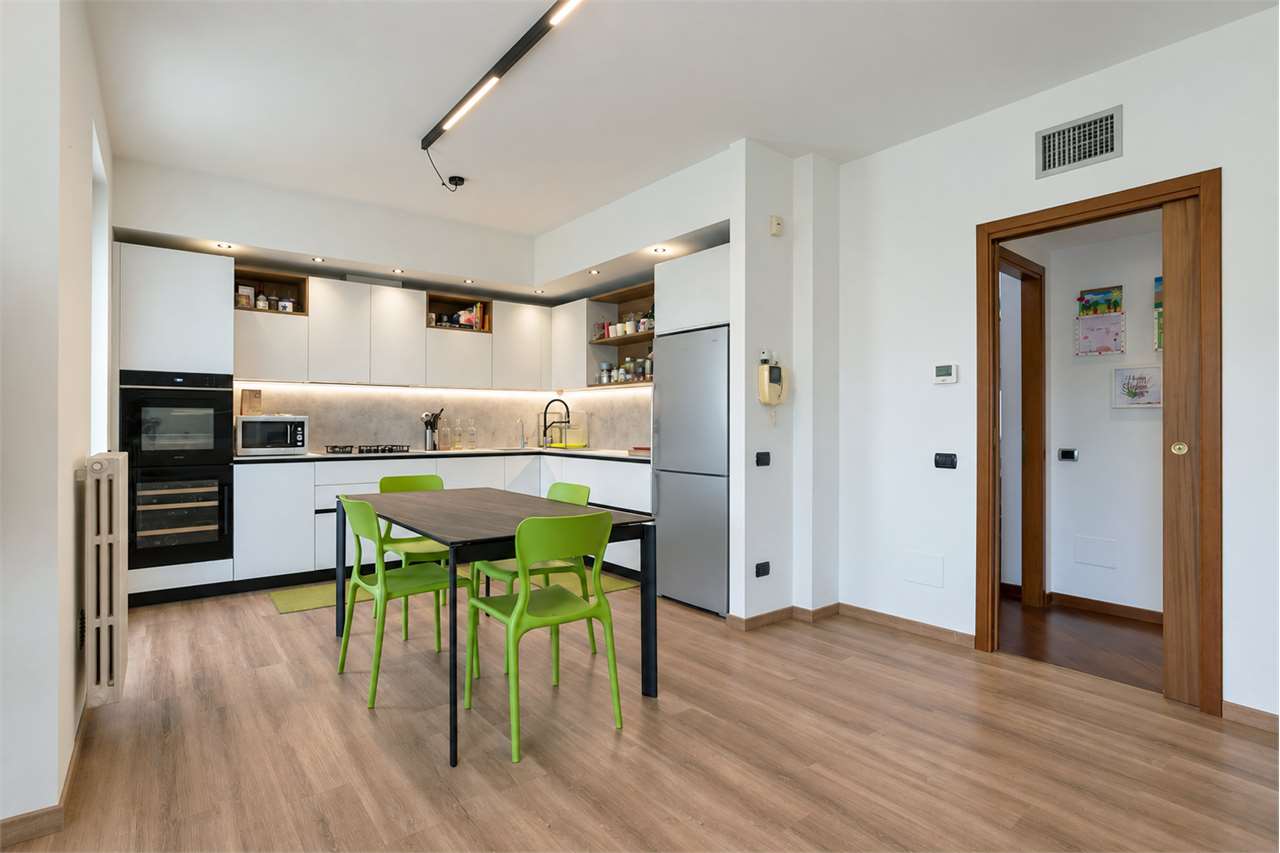 VENDITA 3 Locali, Bernareggio, 268.000 Euro