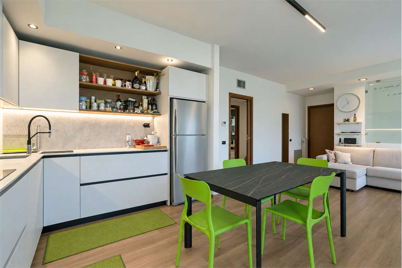 VENDITA 3 Locali, Bernareggio, 268.000 Euro