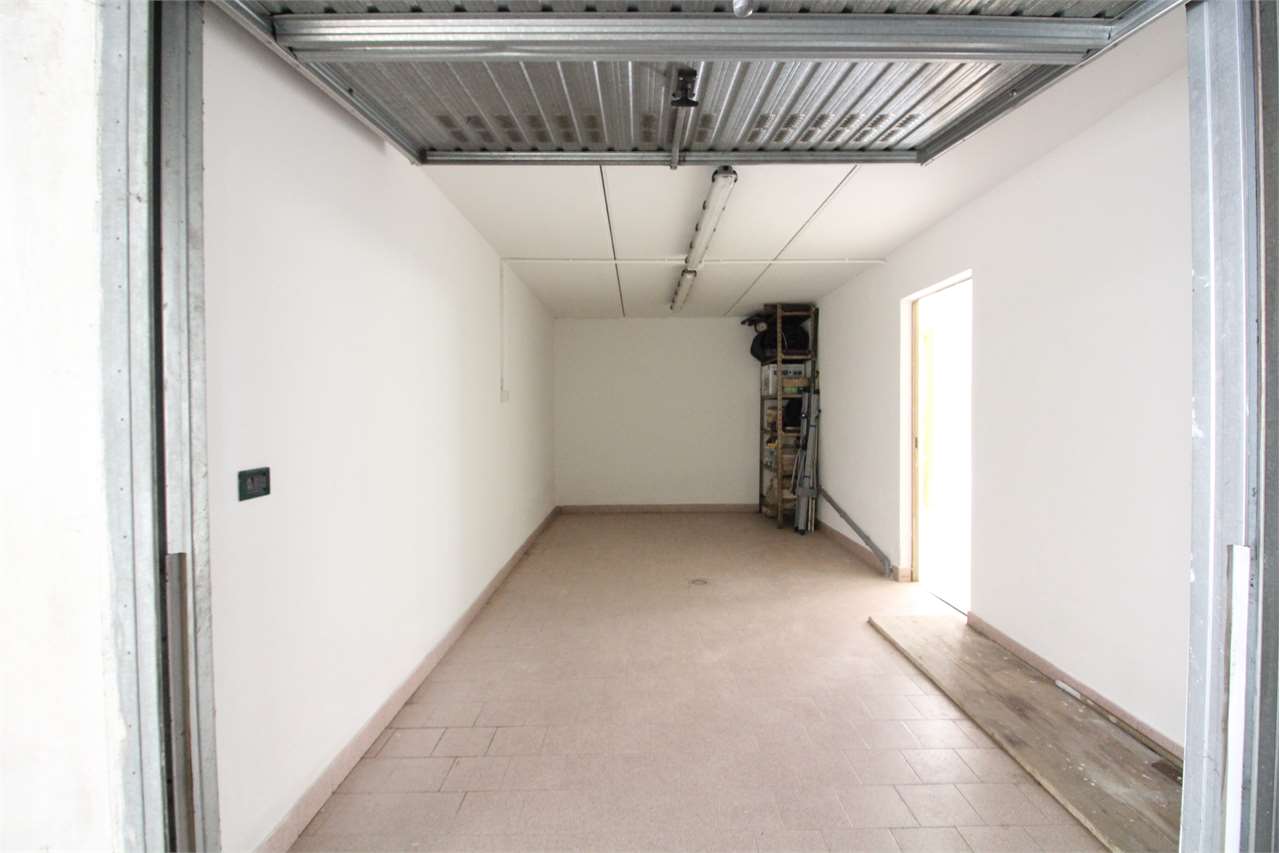 VENDITA 2 Locali, Trezzano Rosa, 50.000 Euro