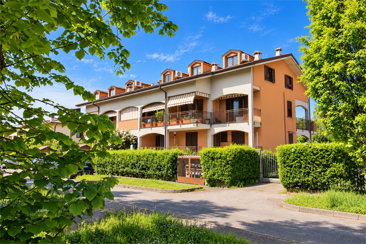 AFFITTO 2 Locali, Trezzano Rosa, 520 Euro
