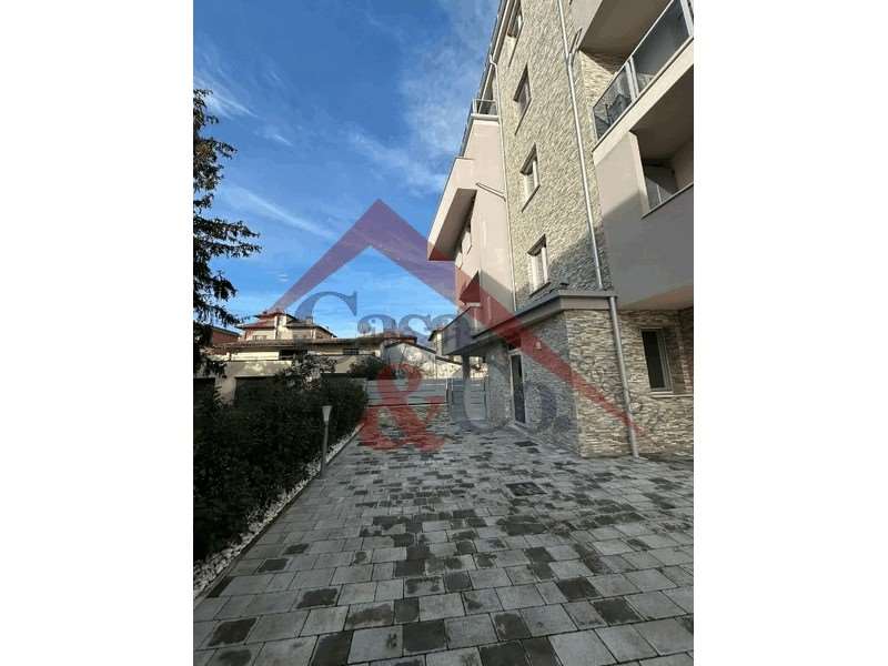 Appartamento in vendita a Modena (MO)