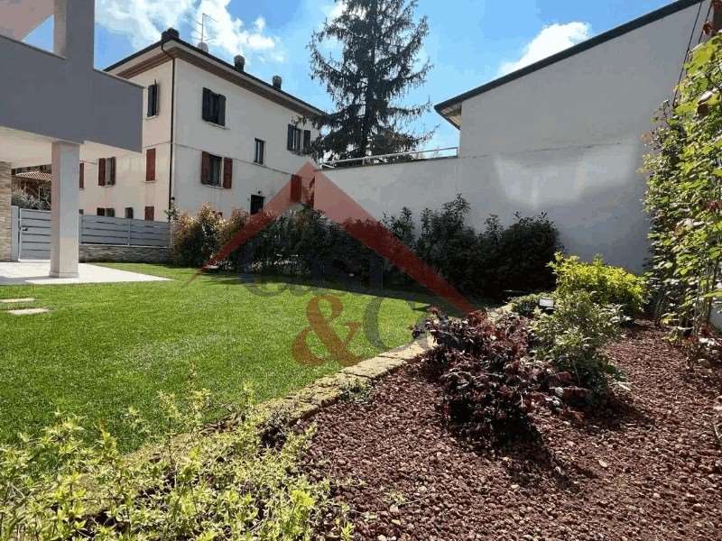 Appartamento in vendita a Modena (MO)