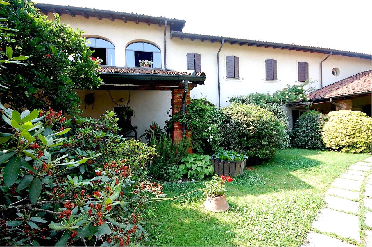 Rustico/Casale in Vendita a Novara