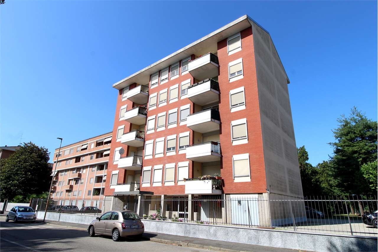 Vendita Quadrilocale Appartamento Novara via fara 65 473924