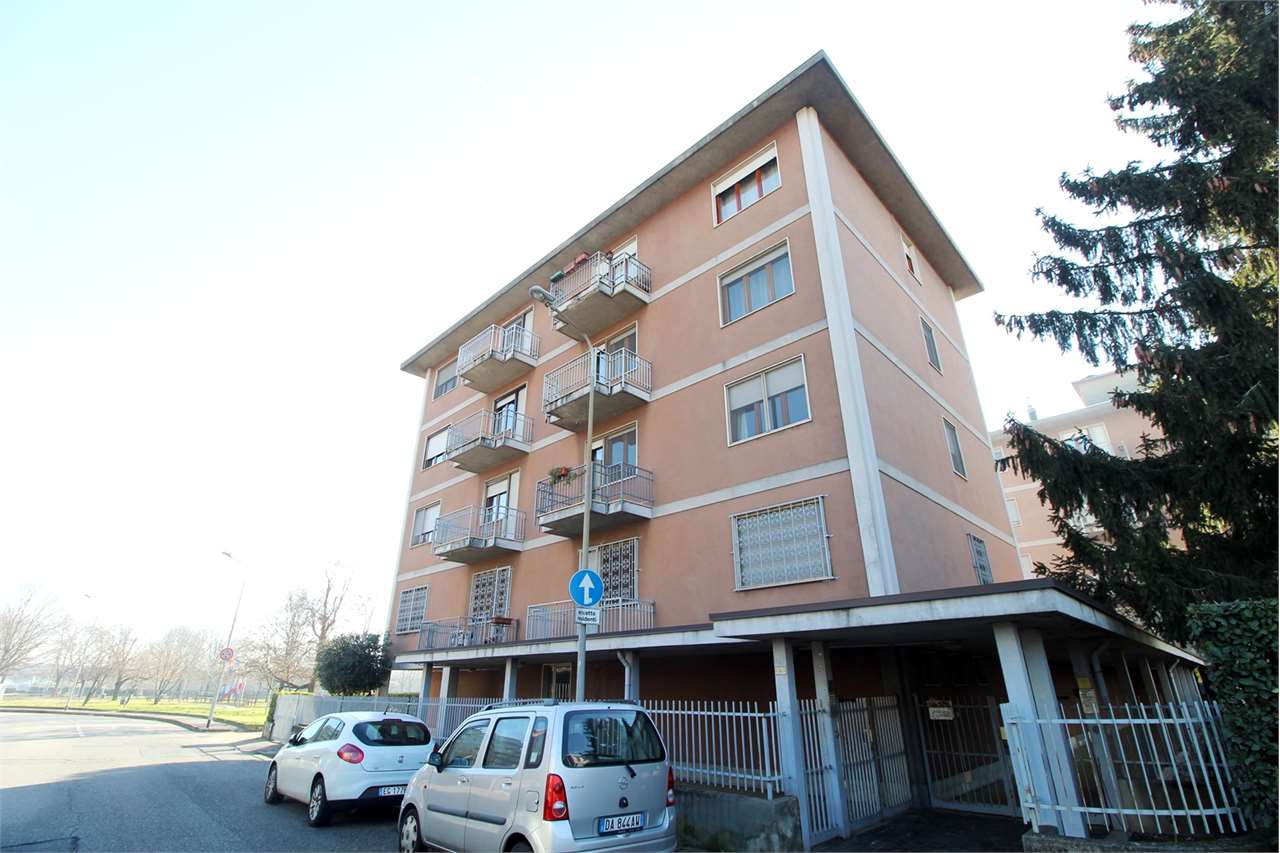 Quadrilocale in vendita in unita' d'italia 4, Novara
