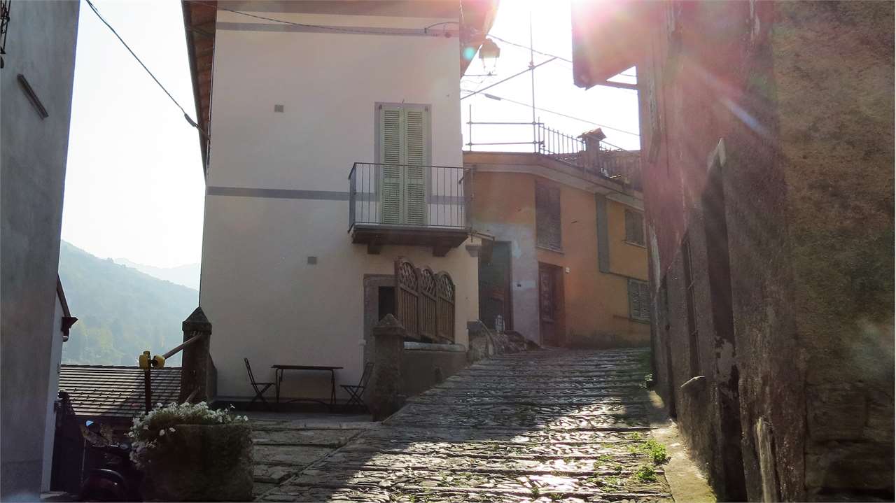 Vendita Porzione di casa Casa/Villa Faggeto Lario via Fontana Vecchia 15 96961