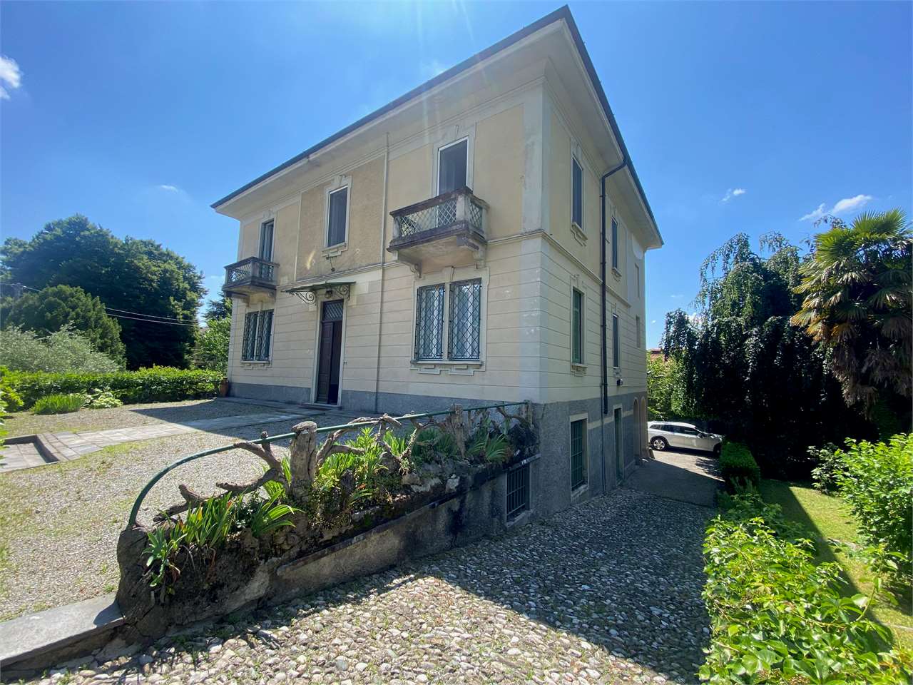 Albese con Cassano Vendita Villa