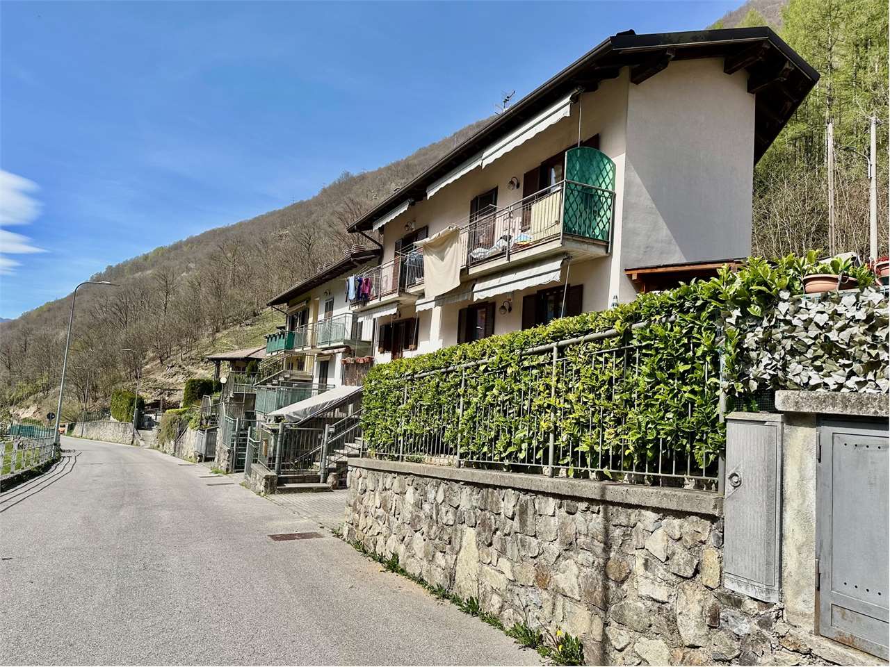 Appartamento in vendita a Primaluna (LC)