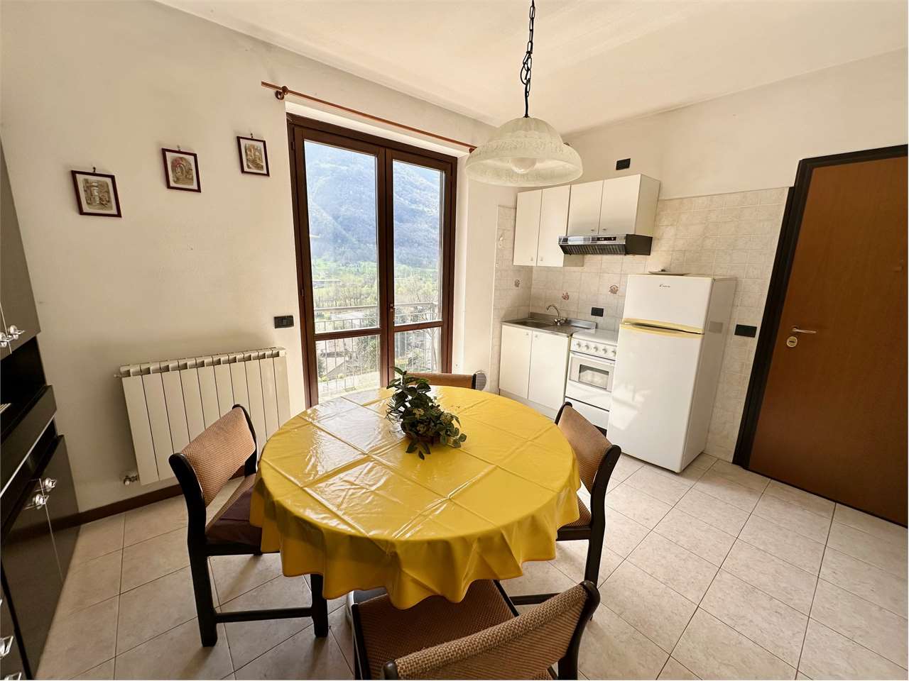 Appartamento in vendita a Primaluna (LC)