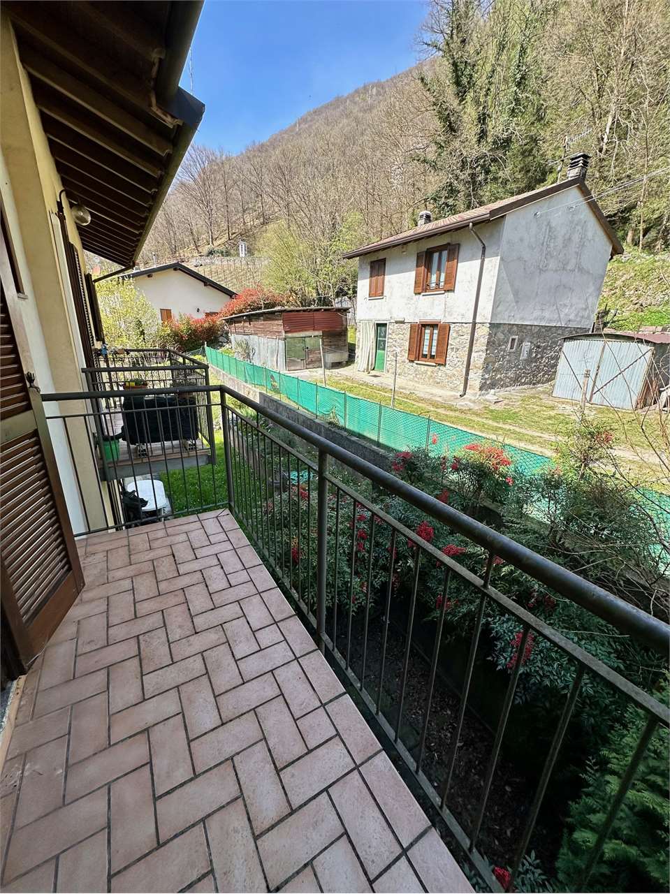 Appartamento in vendita a Primaluna (LC)