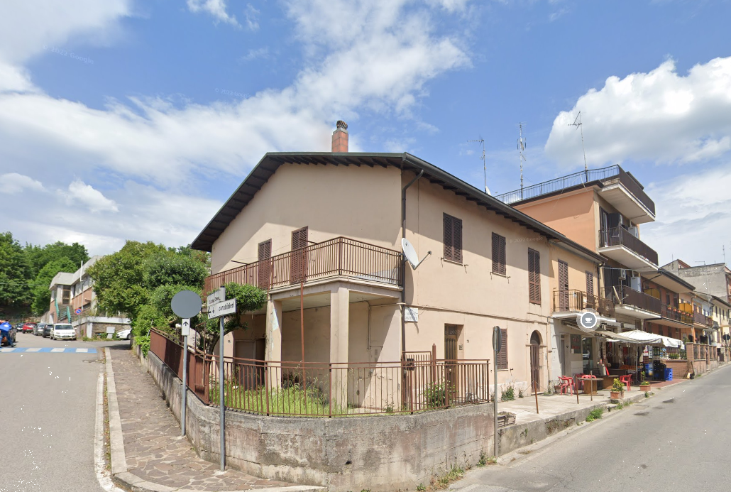 Casa indipendente in Vendita a Frosinone