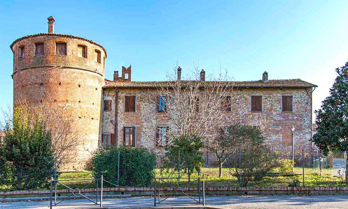 Palazzo/Stabile in Vendita a Piacenza