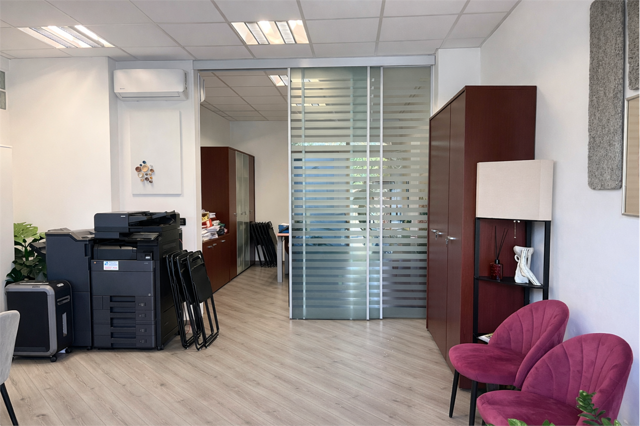 Foto attivitã commerciale in vendita a Trento (Trento)