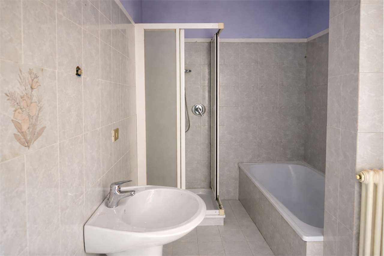 Foto appartamento in vendita a Rovereto (Trento)