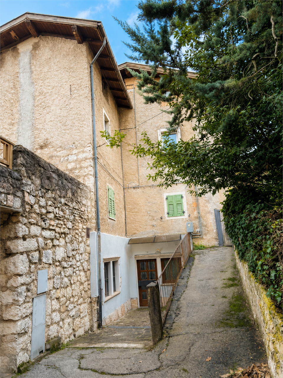 Foto casa indipendente in vendita a Trento (Trento)