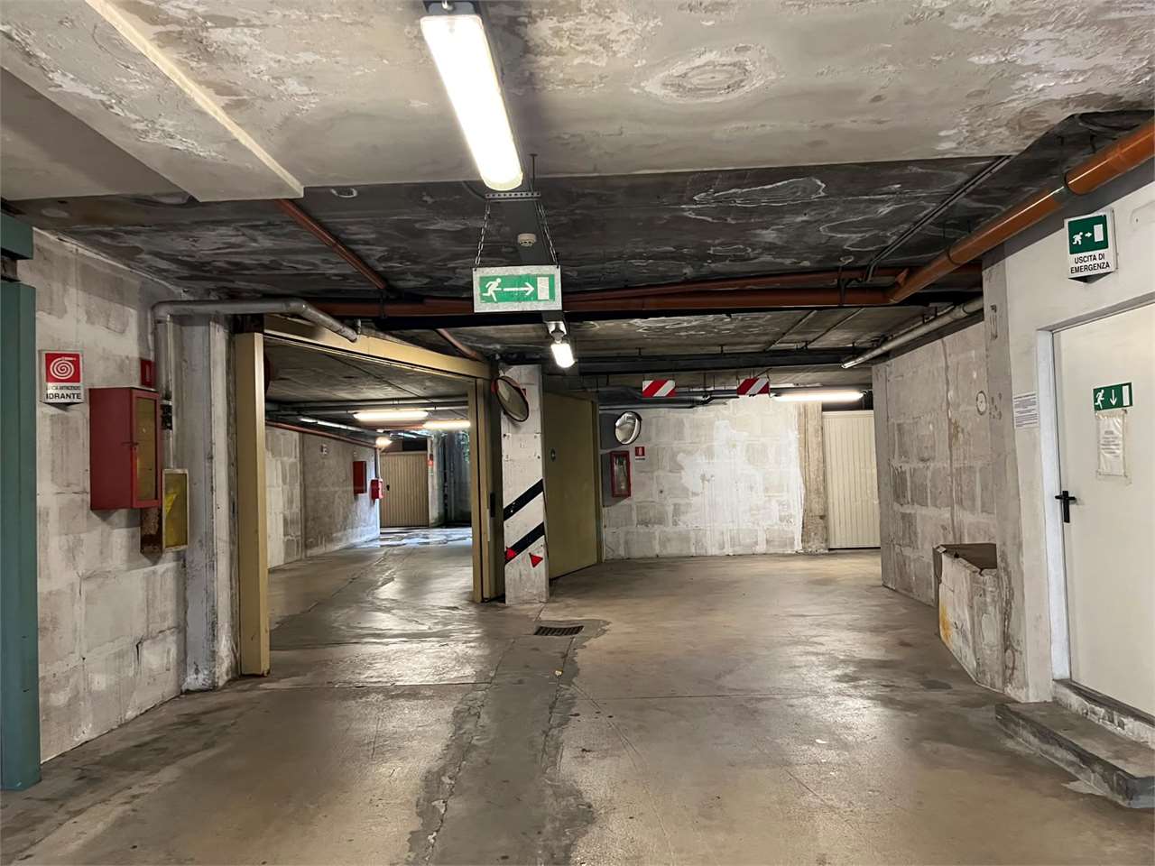 Foto box/garage/posto auto in vendita a Trento (Trento)