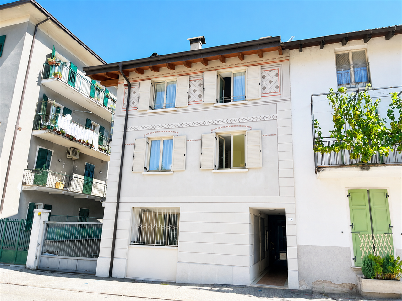 Foto appartamento in vendita a Rovereto (Trento)