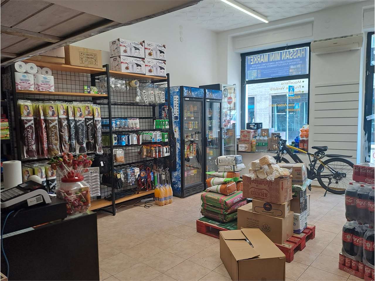 Foto attivitã commerciale in vendita a Trento (Trento)