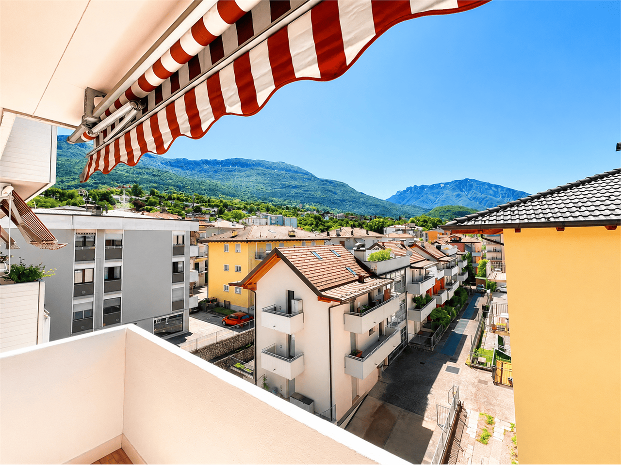 Foto appartamento in vendita a Trento (Trento)