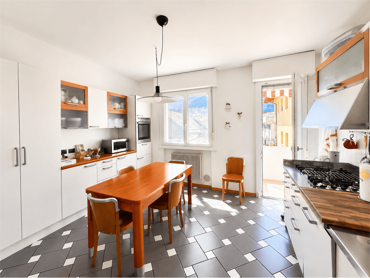 Foto appartamento in vendita a Trento (Trento)